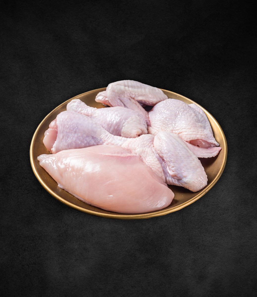 Box pollo 3 Kg - 1 Kg Cosce, 1 Kg di Petto e 1 Kg di Ali - CORTE PREZIOSA