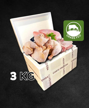 Box pollo 3 Kg - 1 Kg Cosce, 1 Kg di Petto e 1 Kg di Ali - CORTE PREZIOSA
